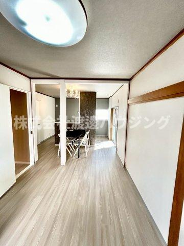 打上高塚町一戸建の居間・リビング