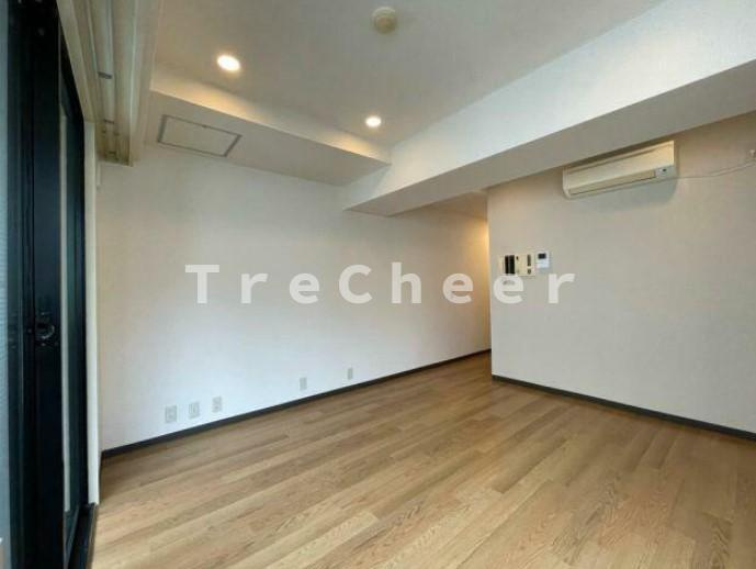 アルス市ヶ谷の洋室