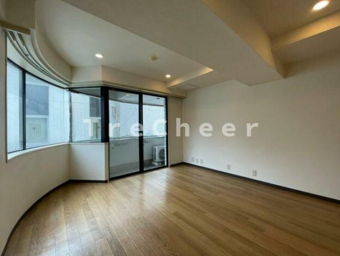 アルス市ヶ谷の居間・リビング