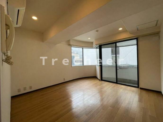 アルス市ヶ谷の居間・リビング