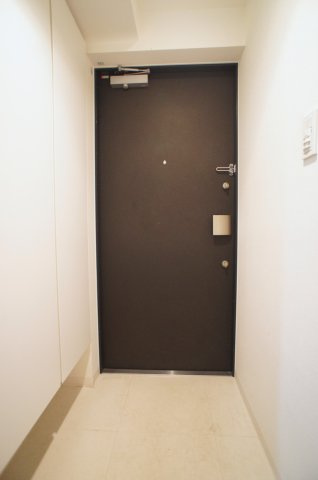 セレニティコート虎ノ門の玄関