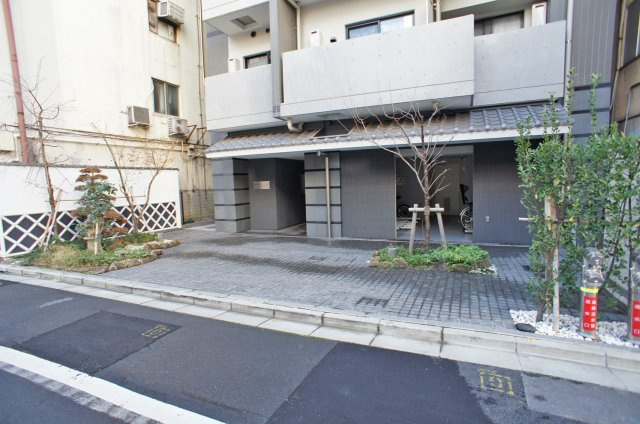 セレニティコート虎ノ門のエントランス