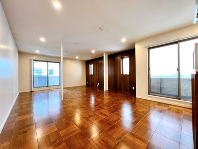 【居間・リビング】 | 文京区本駒込４丁目 中古戸建