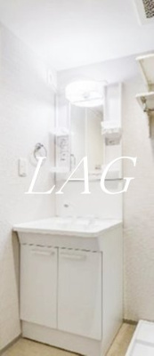 【洗面所】 | LOTUS Sagamigaoka | 独立洗面台です。（同一仕様です）