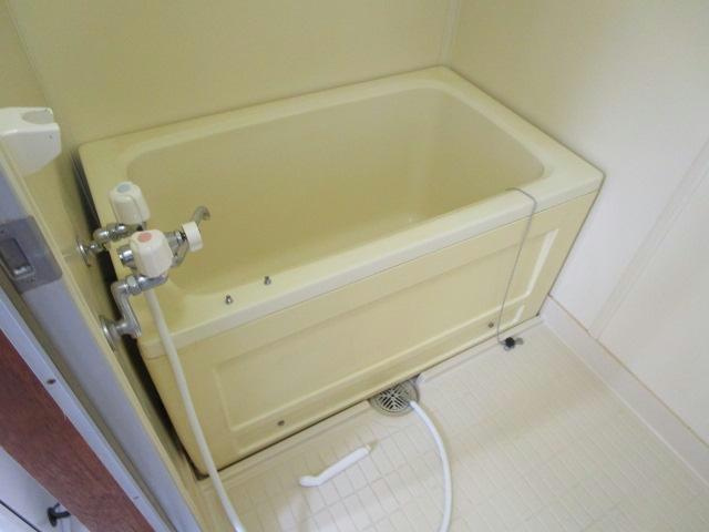 中村ハイツの浴室