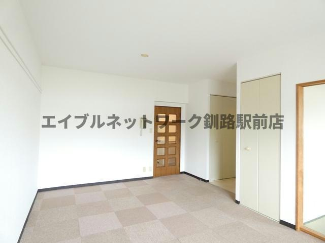 ドミール大川の居間・リビング