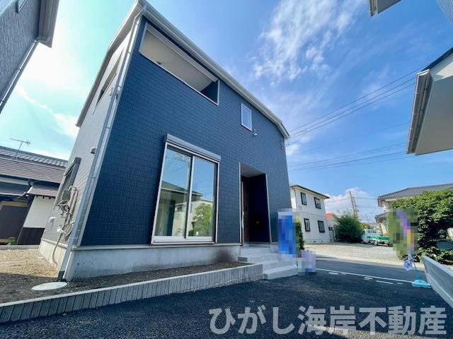 平塚市豊田小嶺 　新築戸建　全２棟の前面道路含む現地写真|現地外観