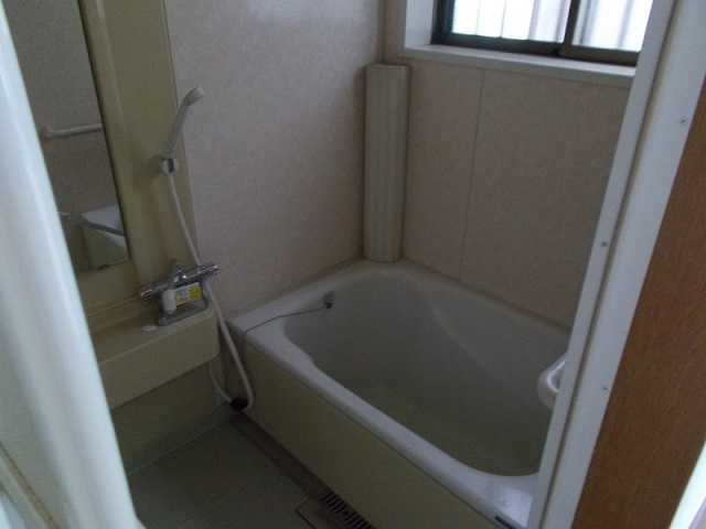 玉野市和田4丁目の浴室