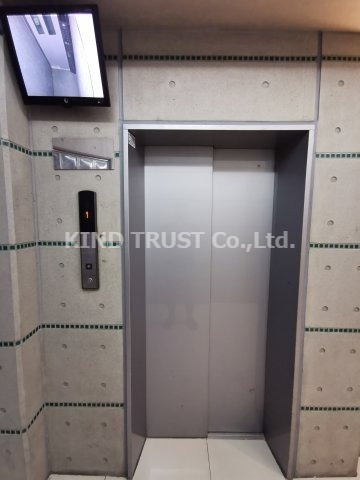 アフィット天満橋のその他共用部分|エレベーター防犯カメラ付きです