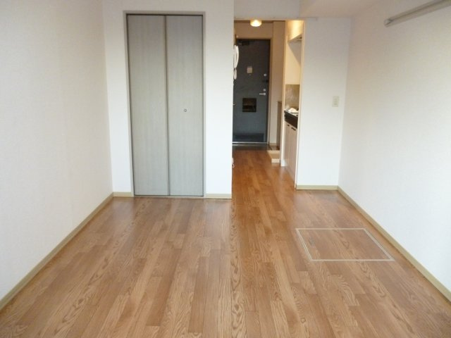 プロムナード中浦和の寝室|別号室の参考写真です。