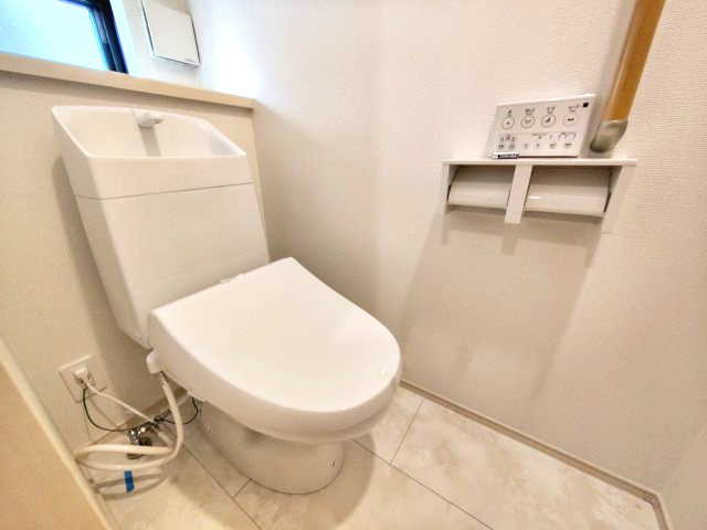 調布市深大寺東町１丁目 京王線 調布駅 新築戸建のトイレ