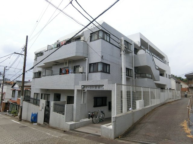 イースト雪谷の外観