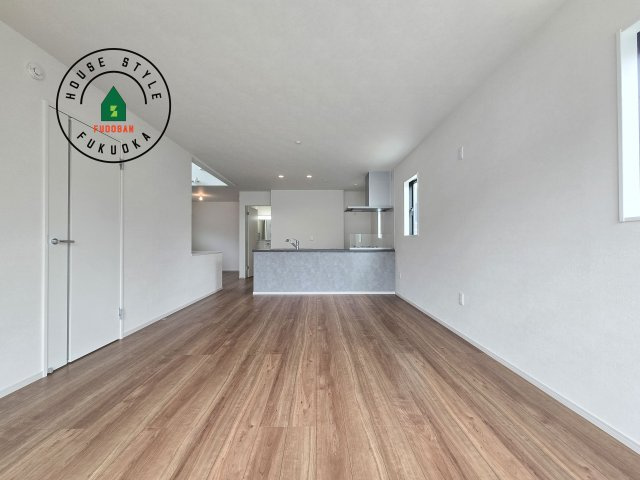 福岡市早良区野芥5丁目第3-3棟（3号棟）　の居間・リビング|多くの時間を過すことになるリビングだからこそ、いつも穏やかな空間・解放感が味わえ毎日が充実します。