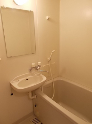 【浴室】 | グリーンヒルズＢ | バス