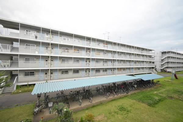 apartment 郷地町３丁目