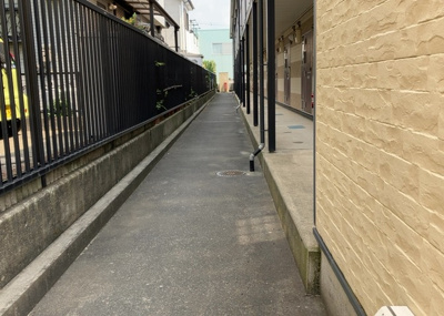 【内装】 | レオパレスジパング | 共用部分は、一棟の建物に住む区分所有者全員が共同で所有するとし、共用部分の管理、補修などは、区分所有者で形成される管理組合が行います。個人の判断で勝手に変更することはできませんので覚えておきましょう。