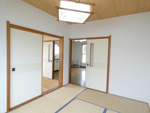 石川マンションの居間・リビング