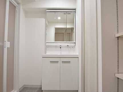 ダイアパレス加古町の独立洗面台