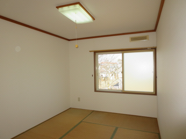 エステート新釧路の居間・リビング