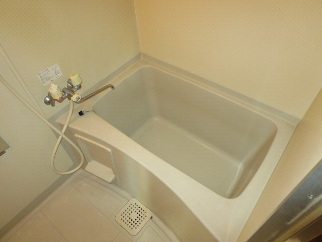 エステート新釧路の浴室