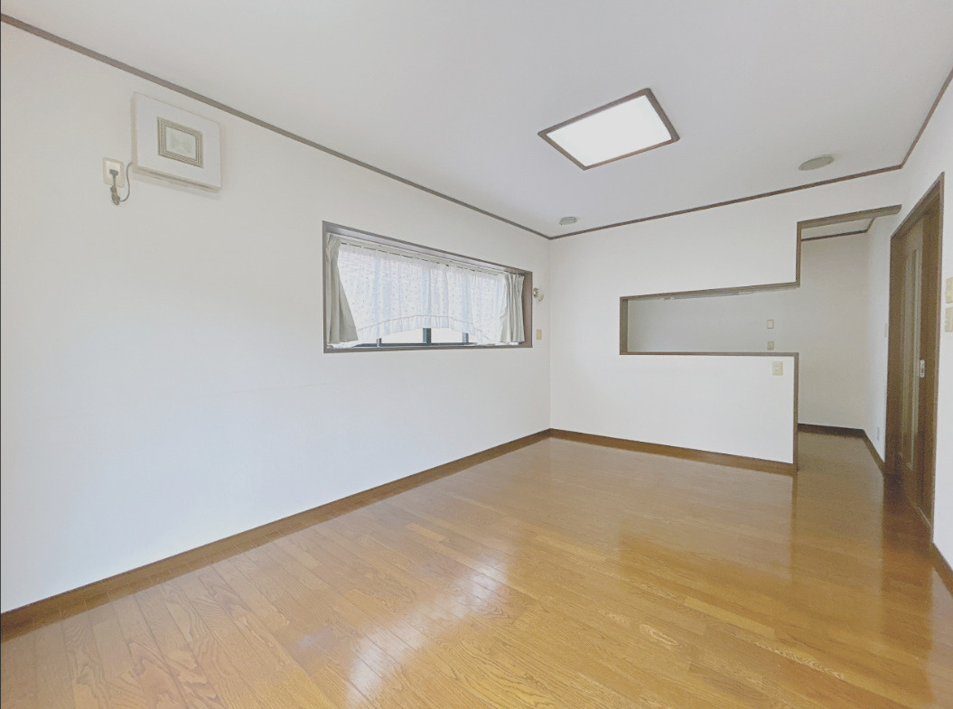 富士市中丸　中古戸建Rの居間・リビング
