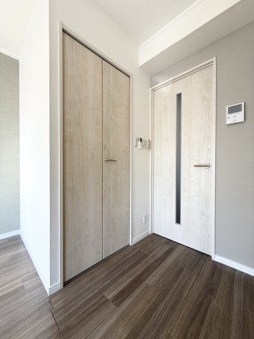 髙田ビルの洋室|6.5帖の洋室