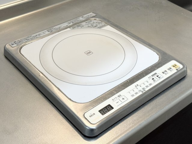 髙田ビルのキッチン|１口のIHクッキングヒーター
