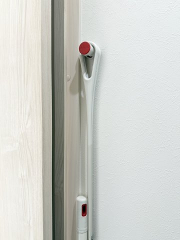 髙田ビルの設備|室内物干のワイヤーは使わない時、ウォークインクローゼットの中に収納できます