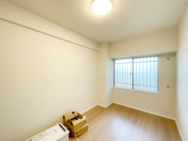 ルネ須磨の洋室|洋室約5.0帖