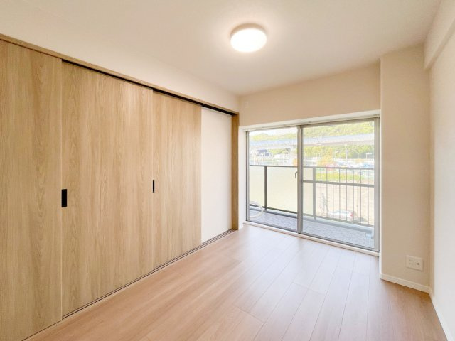 ルネ須磨の洋室|洋室約5.1帖