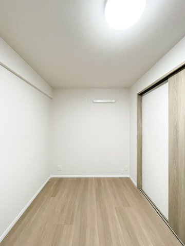 ルネ須磨のその他|納戸4.5帖