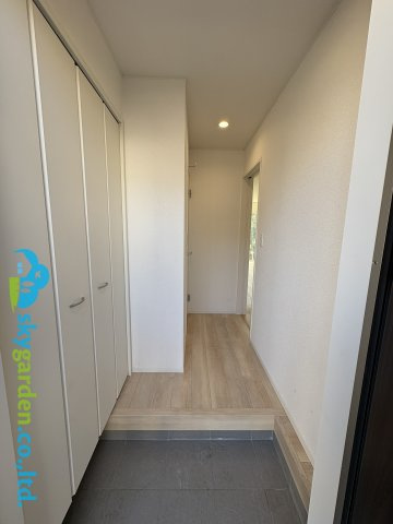 茅ヶ崎市柳島第11　新築戸建　全8棟4号棟の玄関|毎日通る玄関はこちらです