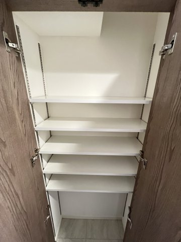 大阪市旭区森小路１丁目の賃貸マンションの玄関