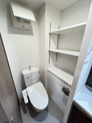 大阪市旭区森小路１丁目の賃貸マンションのトイレ
