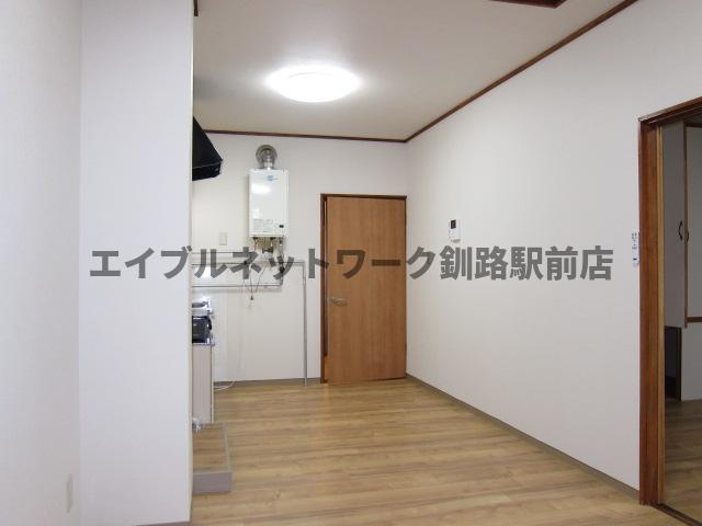 Ｑ46コーポラスの居間・リビング