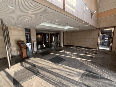 【エントランス】 | レーベンハイム戸田公園アクアシティ