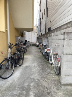 【その他共用部分】 | メゾン南加賀屋  | 敷地内の駐輪場です。