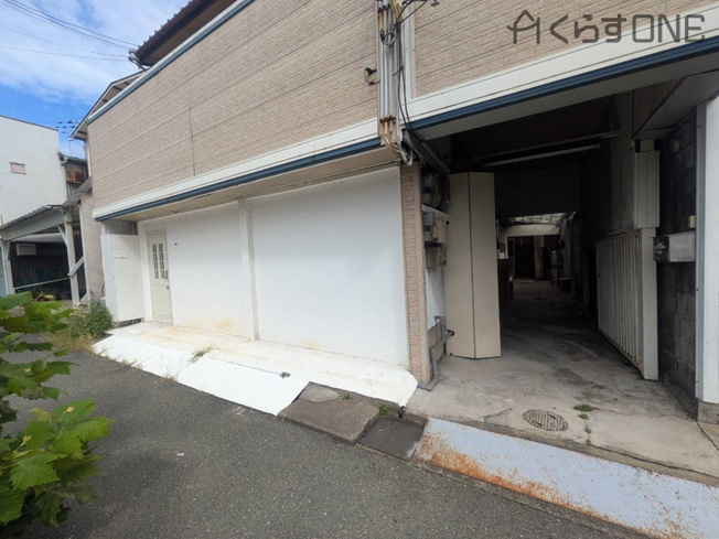 【前面道路含む現地写真】 | 姫路市広畑区西夢前台5丁目／店舗付住宅