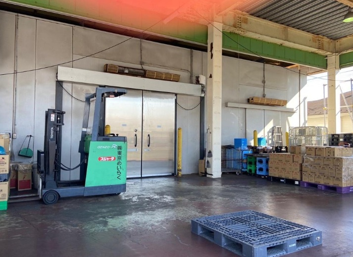 横浜市神奈川区菅田町の倉庫の内装