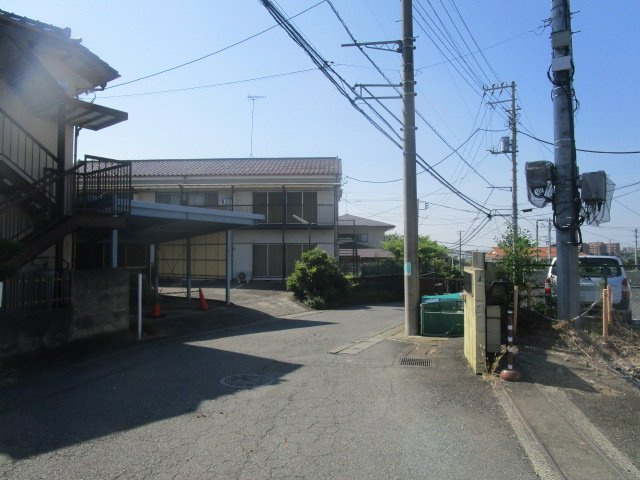 横浜市神奈川区菅田町の倉庫