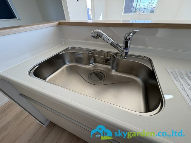 茅ヶ崎市柳島第11　新築戸建　全8棟5号棟のキッチン|シンク