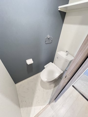 大阪市旭区高殿７丁目の賃貸マンションのトイレ