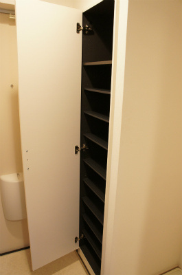 リブリ・ルフェリドーチェの玄関