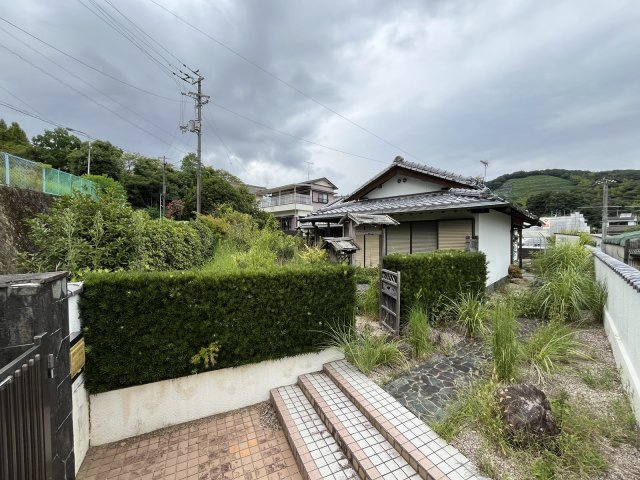 【庭】 | 中古一戸建　高知市万々