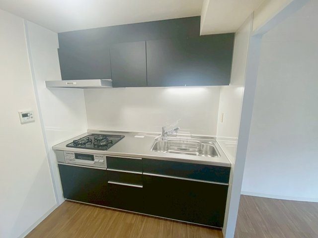 ゼフィール宝塚のキッチン|コンパクトなキッチンで掃除もラクラク