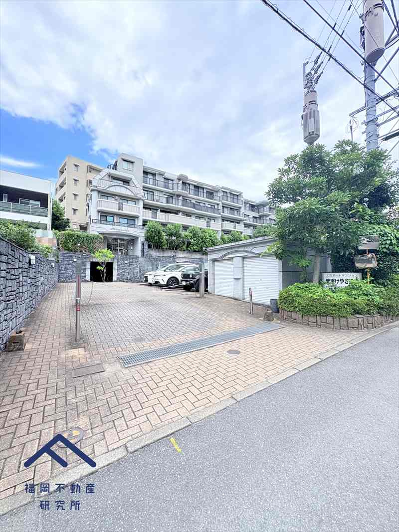 エステートマンション赤坂けやき通りの外観