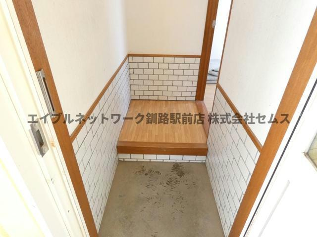 コーポシマムラの玄関