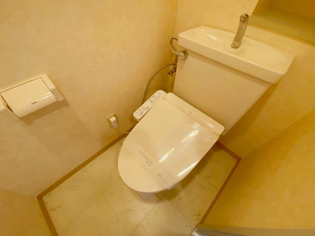 ゼフィール宝塚のトイレ|シンプルで使いやすいトイレです
