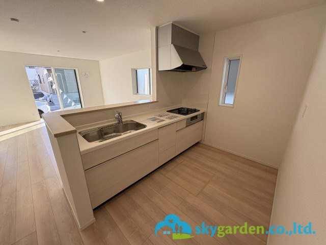 茅ヶ崎市柳島第11　新築戸建　全8棟6号棟のキッチン|お料理しやすいキッチンです