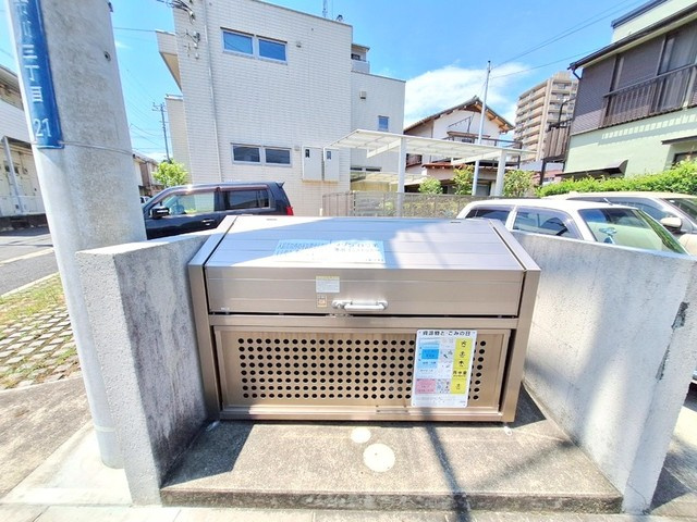 メゾンロジエのその他共用部分|★敷地内ごみストッカー★